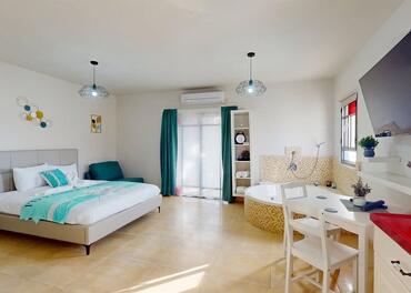 Тифани, свита 2